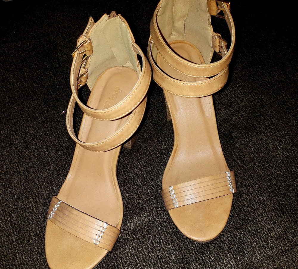 Charlotte Rouse Wedges